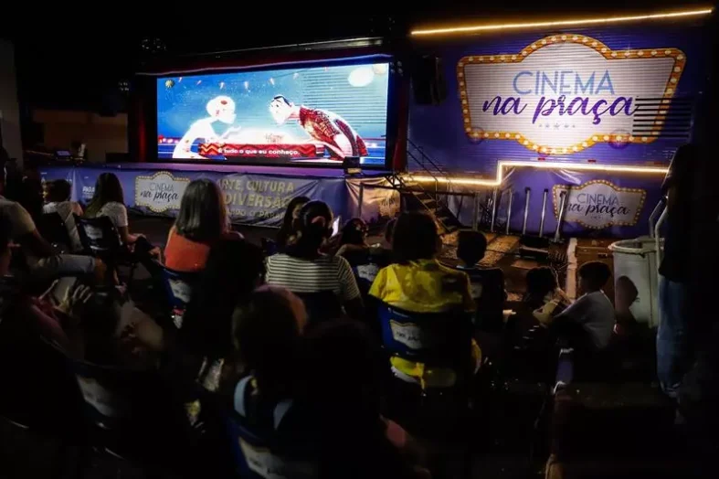 cinema na praça