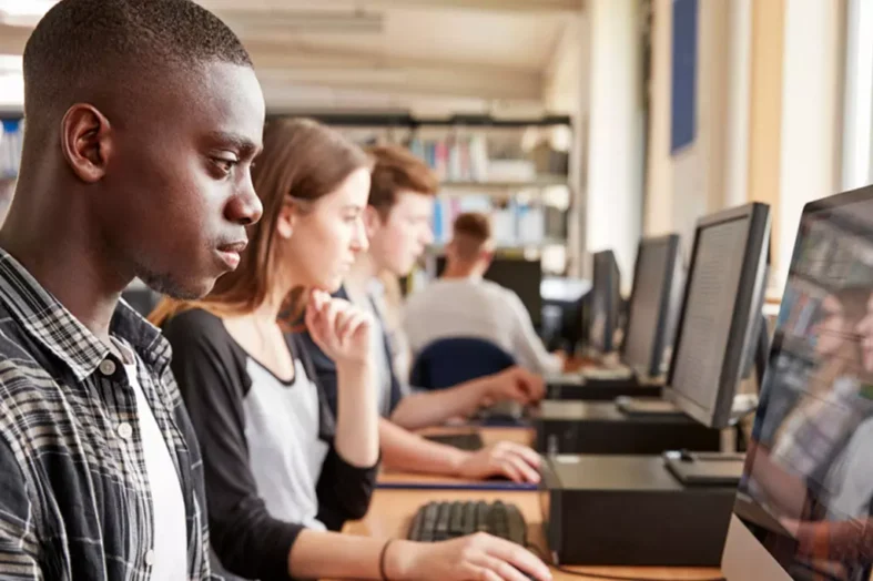 trabalho_equipe_tecnologia