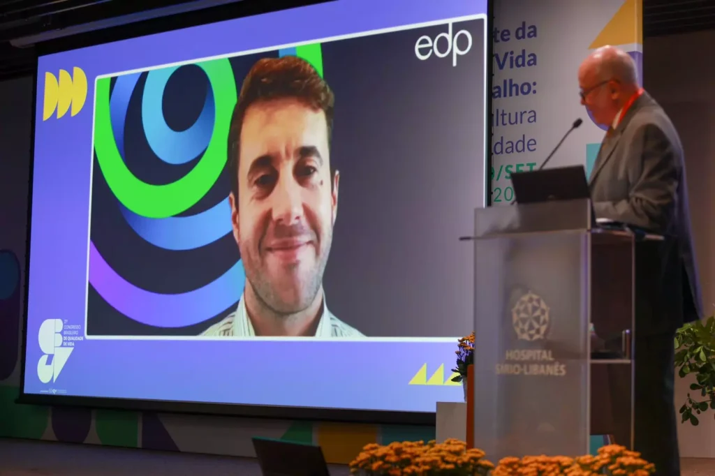 João Pedro Estanqueiro, People Experience Manager da EDP, em Portugal, abordou a estratégia global para o bem-estar organizacional Divulgação