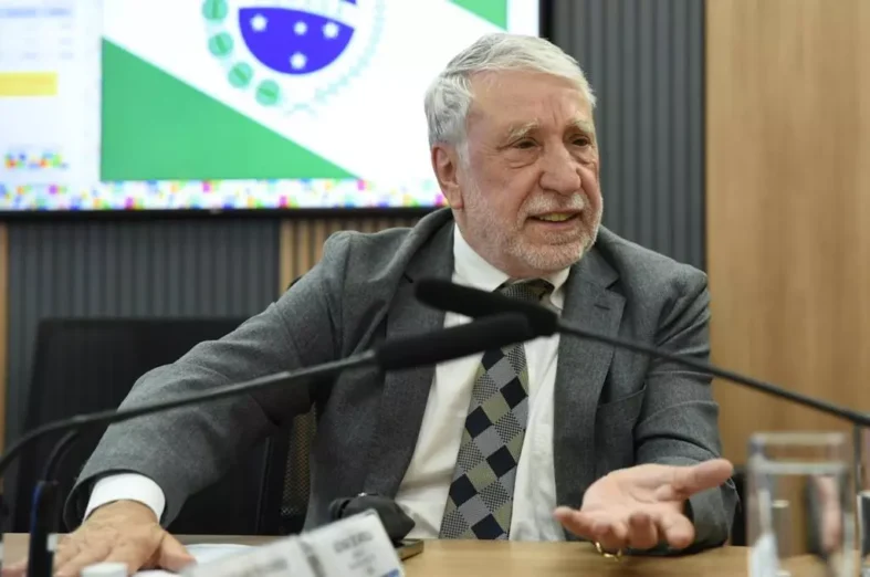 Divulgação Serra Verde Express Adonai Arruda se reúne com autoridades para discutir o transporte ferroviário no Brasil