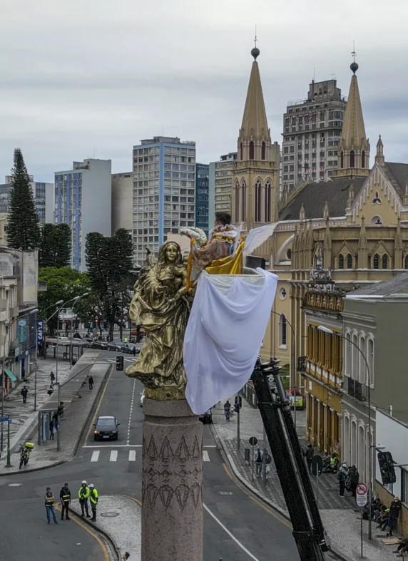 Cerimônia de coroação da Padroeira de Curitiba Nossa Senhora da Luz dos Pinhais - Curitiba, 08/09/2023 - Foto: Daniel Castellano / SMCS