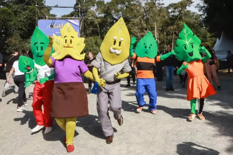 Imagem Família Folhas: Prefeitura de Curitiba