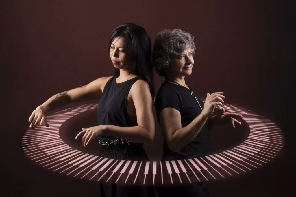 Gabriel Stocchero As pianistas Lilian Nakahodo e Grace Torres