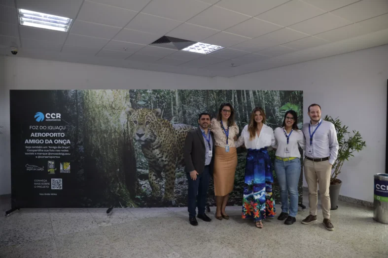 Painel temático ficará no Aeroporto de Foz para apresentar o "Aeroporto Amigo da Onça"Fotos: Rafael Guimarães