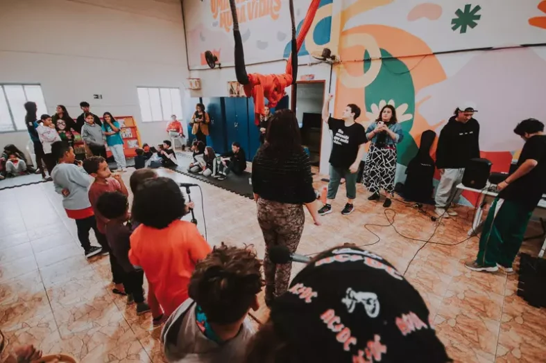 Ensaio das crianças no Instituto Incanto. Crédito da foto: Ezy Júnior