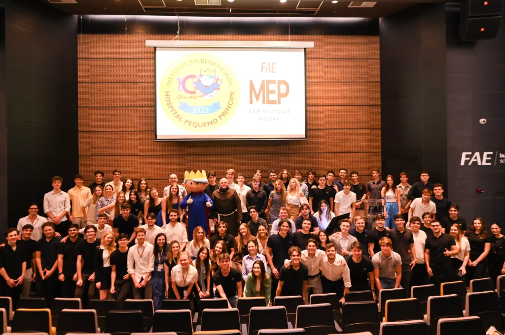 Todos os envolvidos no projeto da FAE. Thiana Perusso.