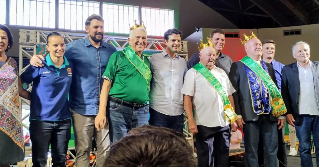 Regional do Cajuru registra um terço dos mais votados para reis, príncipes e princesas.