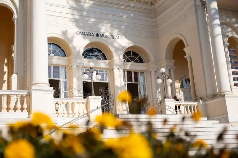 O prêmio seria incluído na lei complementar 109/2018, que regulamenta a concessão de honrarias da CMC. (Foto: Rodrigo Fonseca/CMC)