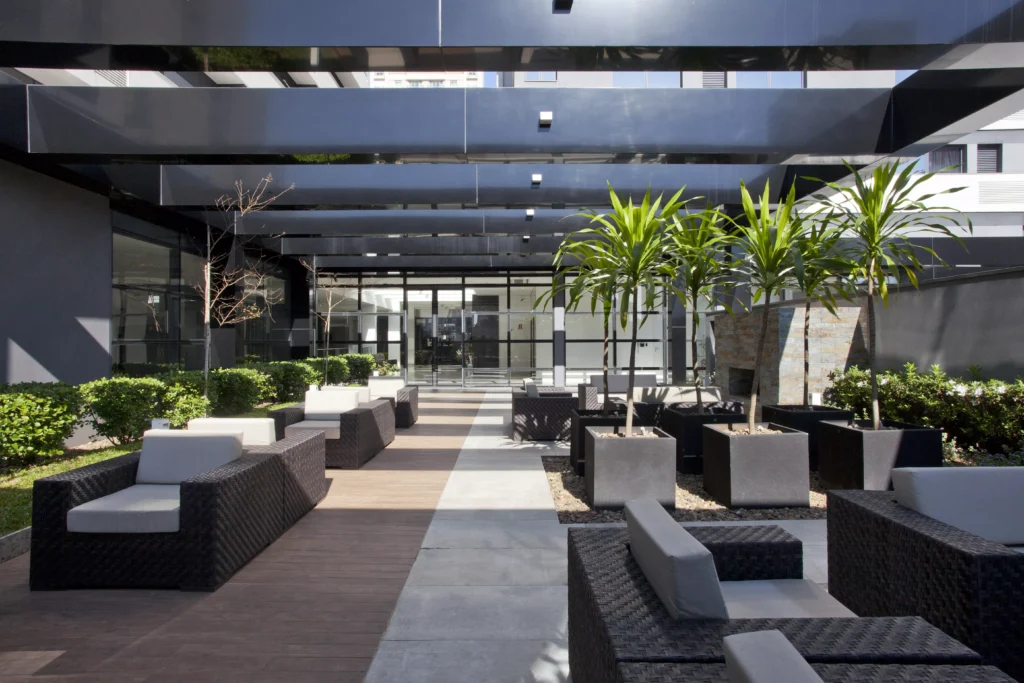 NH Curitiba The Five