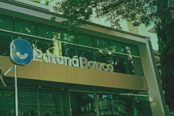 Paraná Banco Investimentos,