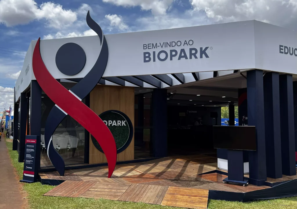 Estrutura do Biopark no Show Rural conta com apresentações e lançamentos imobiliários, além de possibilitar captação de possíveis investidores e divulgação de empreendimentos Créditos: Divulgação