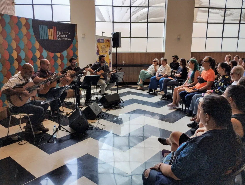 "Encontro Inimaginável", com Fabiano "Tiziu" e Kilânio-Orquestra de Vioões, com o compositor e cantor Troy Rossilho, na Biblioteca Pública do Paraná