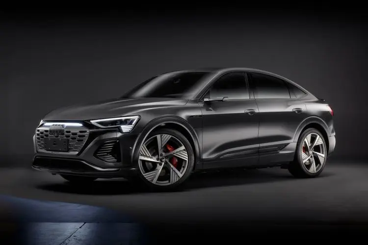  Audi e-tron