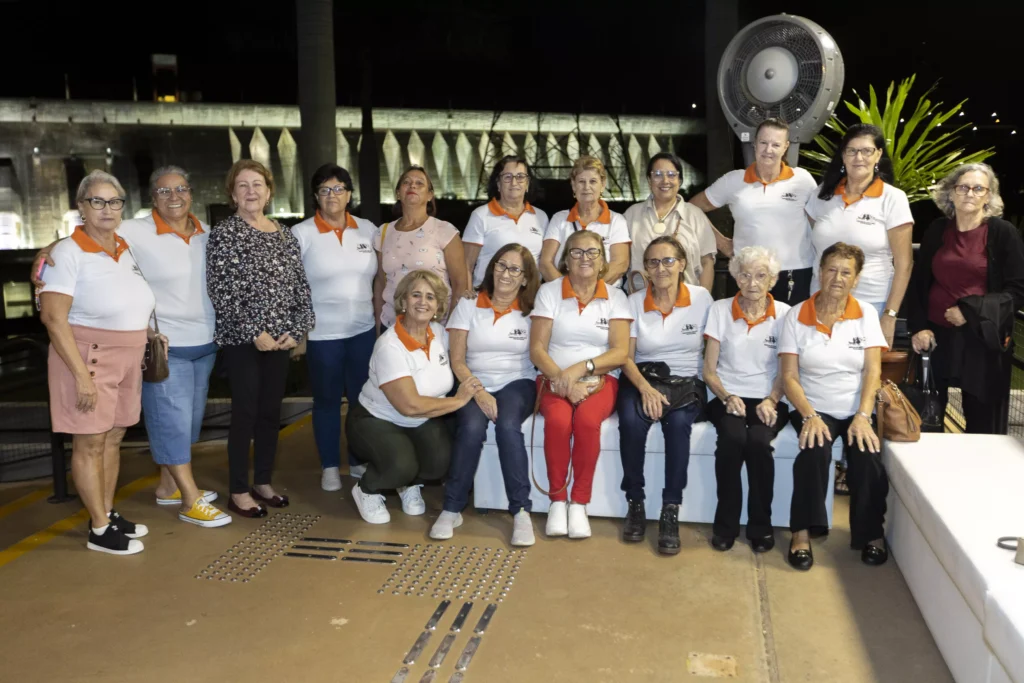 itaipu-passeio-mulheres