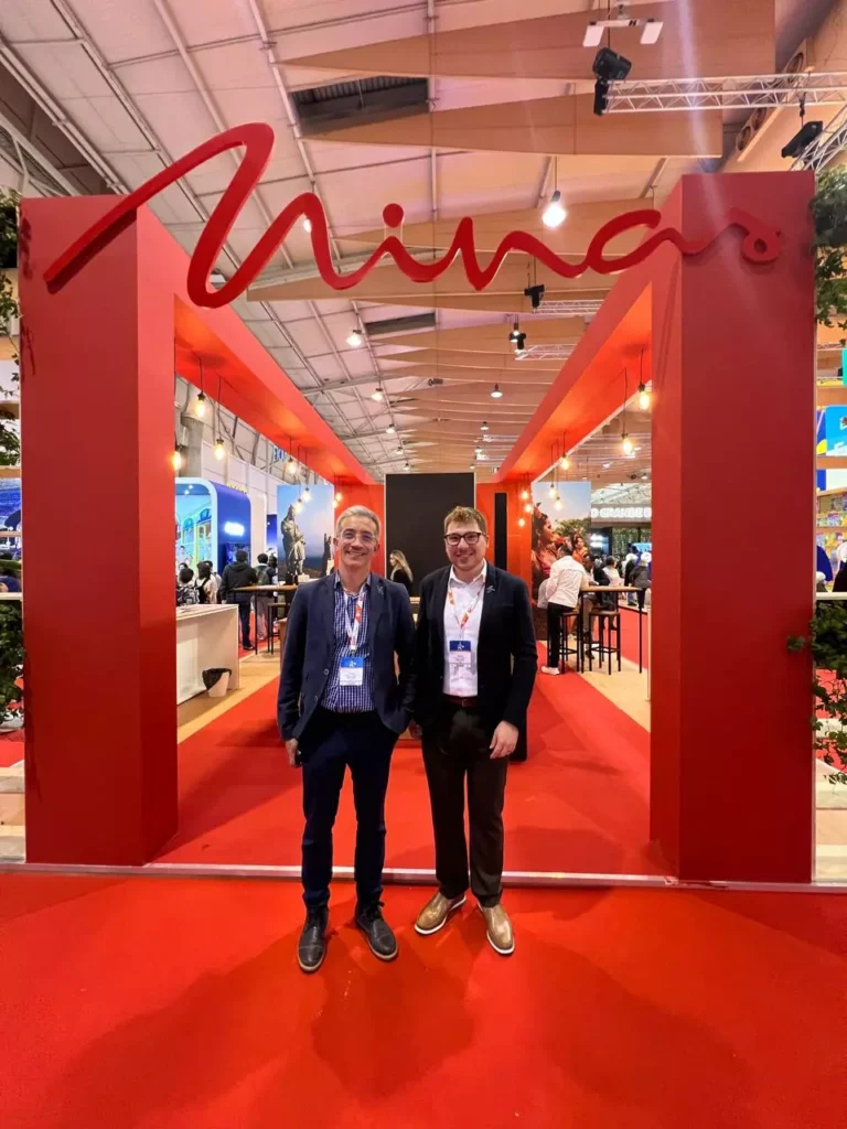 Clayton Begido, Gestor de Conectividade e Aviação, e Rafael Carrara, analista de Airline Marketing Divulgação BH Airport