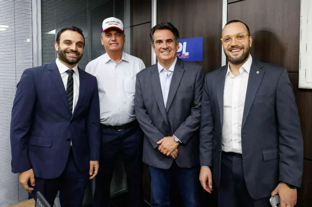 Bolsonaro, Cristiano, deputado Federal Filipe Barros, e o presidente do PL na Bahia, João Roma