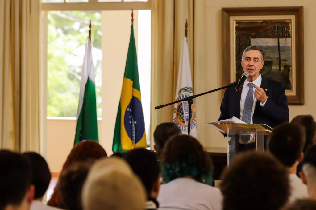 ministro-barroso-colegioestadualdoparana