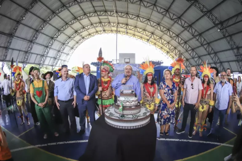 greca vereadores indios e bolo