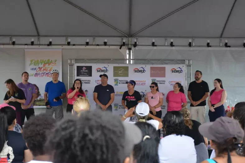 caminha-mulher-pinhais