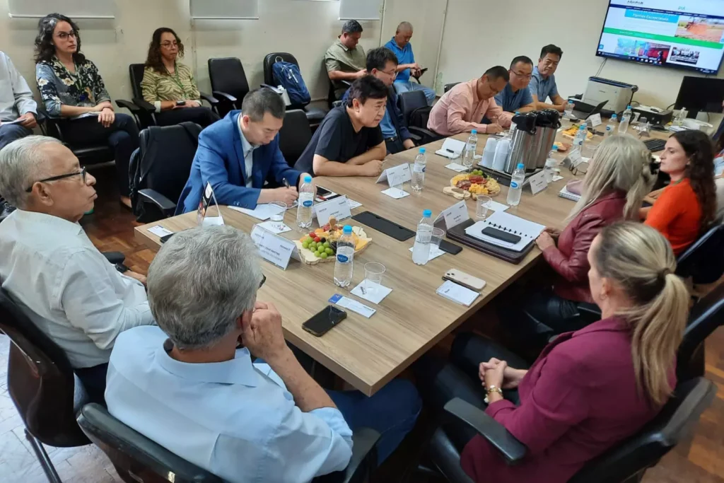 chineses-frigorificos-parana