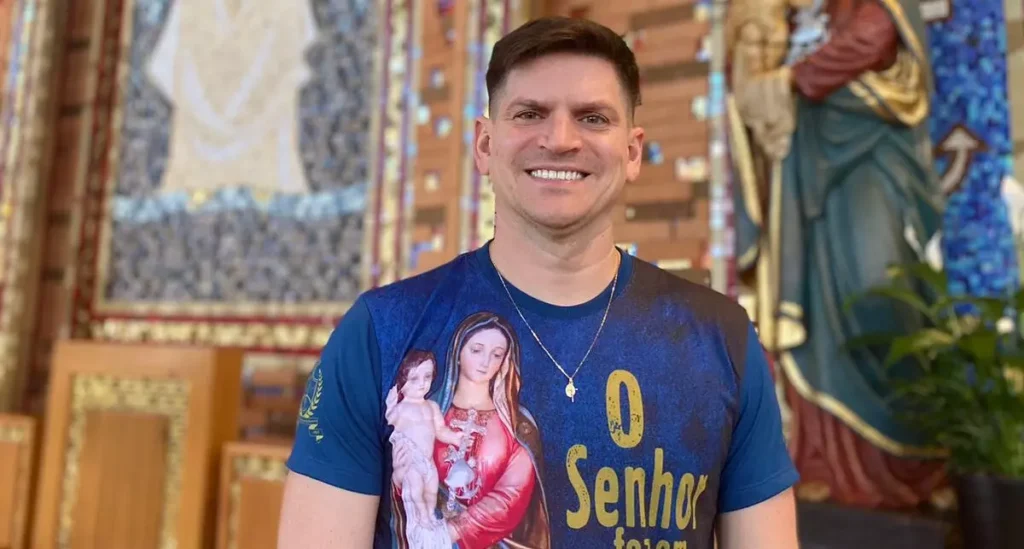 Padre Lucas - Crédito Gheysa Padilha