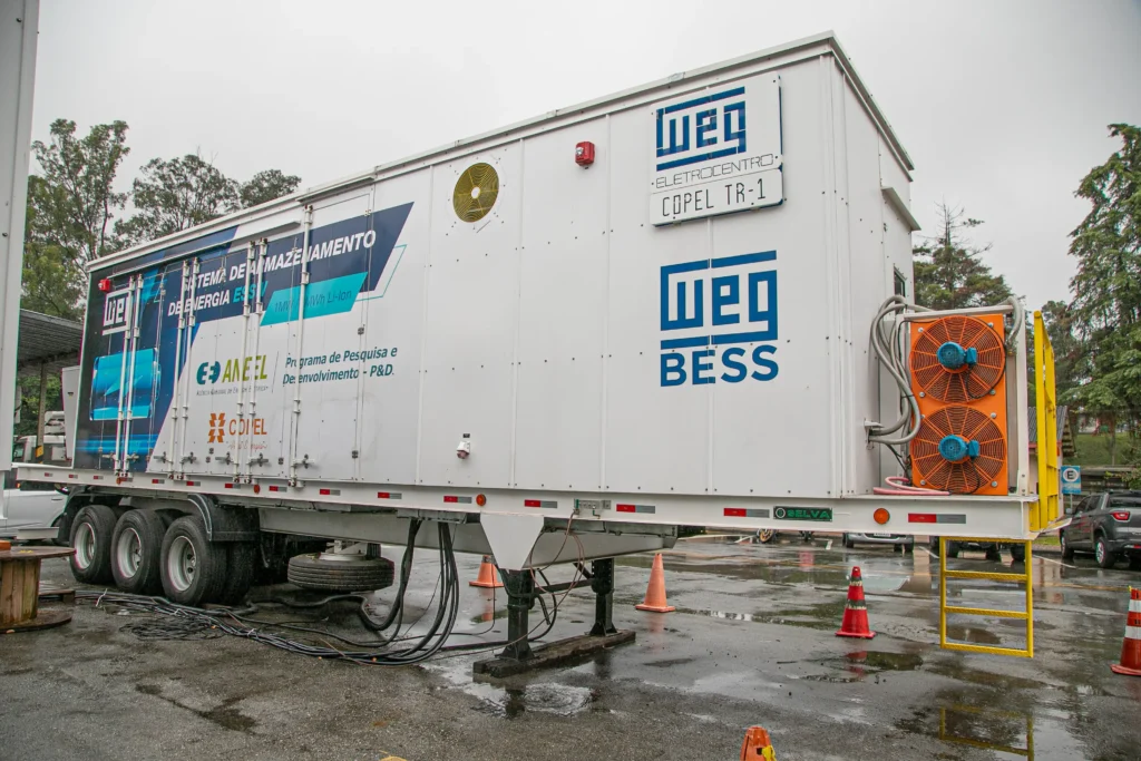 Baterias gigantes da Copel