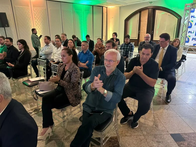 pl-CURITIBA-REUNIAO