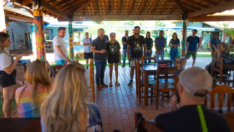 Foto por divulgaçãoNascente Azul - visita técnica Tour House