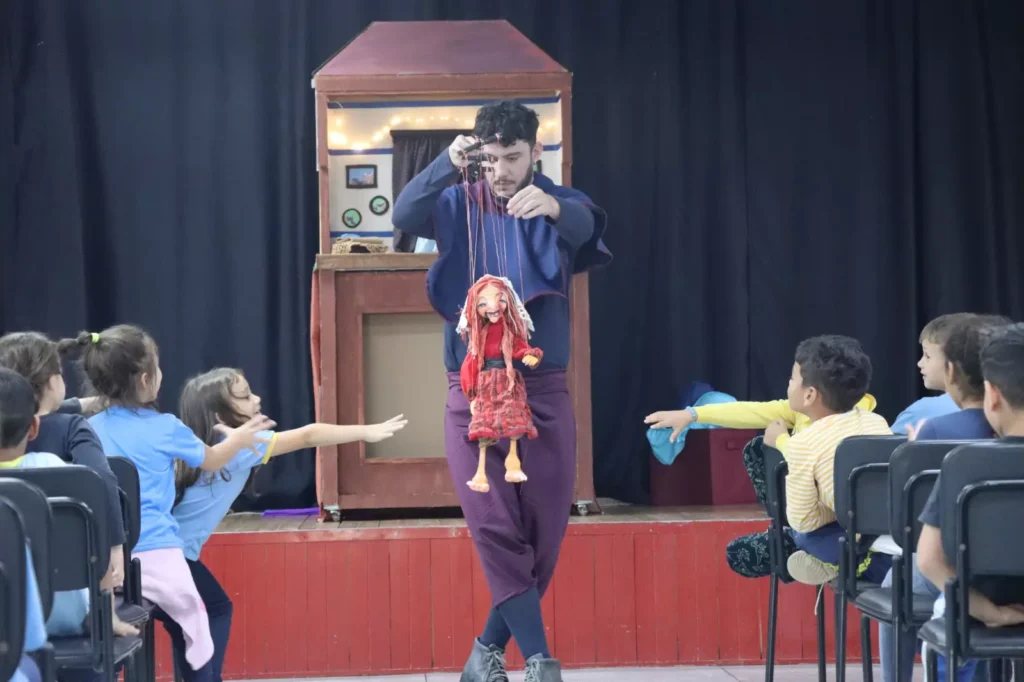 Sai de cima do telhado-foto 14-crédito de Rodrigo Hayalla