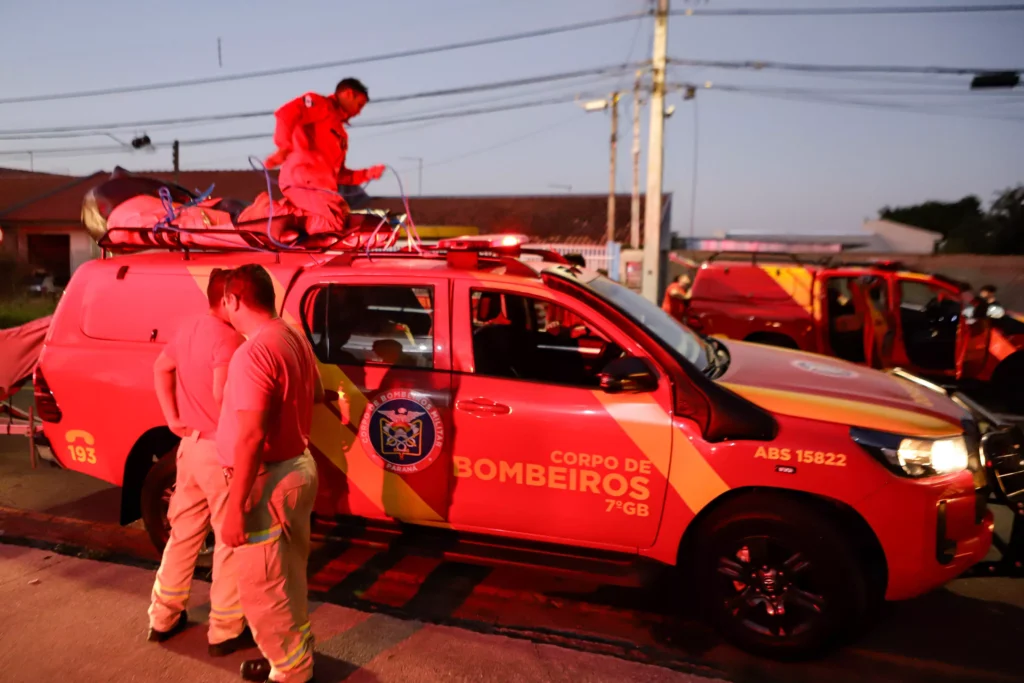 parana__bombeiros ajuda rs