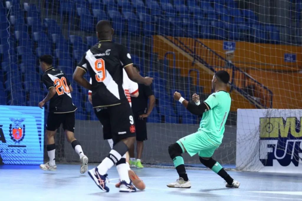 futsalão paranaguá
