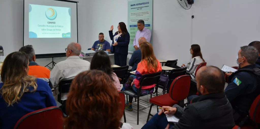 pinhais__reuniao conselho antidrogas comped foto yuri martinez pmp (11) site