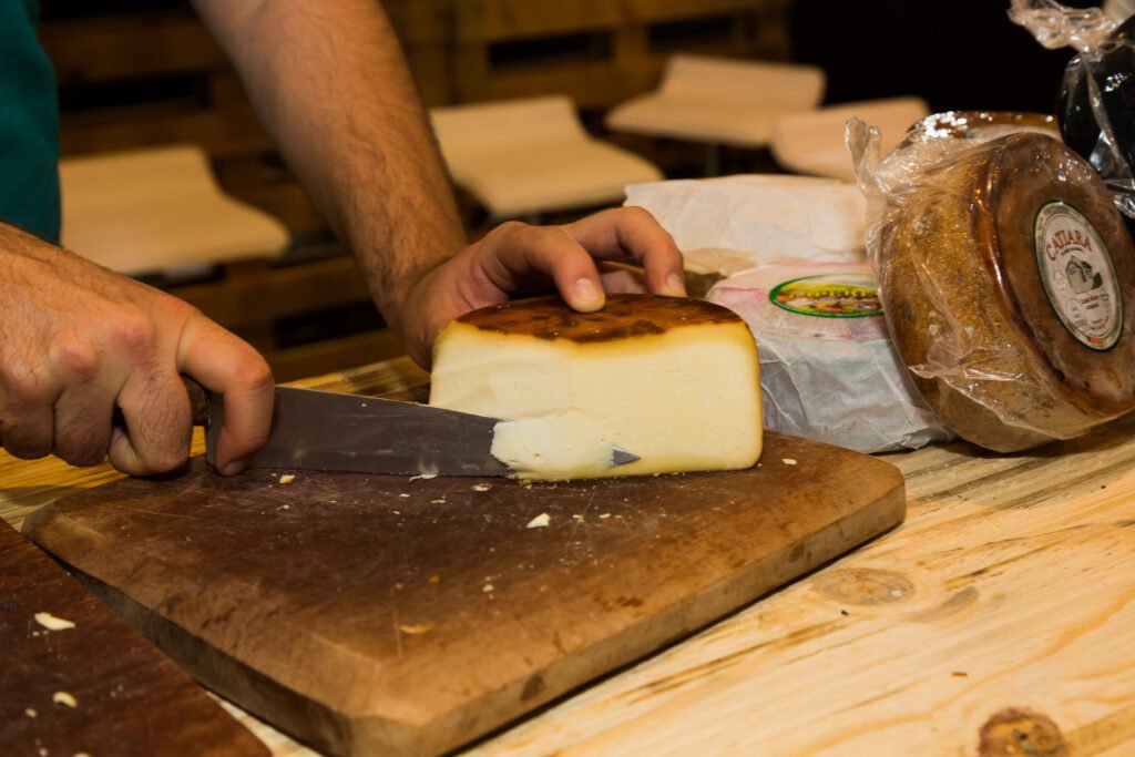Queijo-artesanal-de-Minas---Foto-Divulgacao--Festival-do-Queijo-Artesanal-de-Minas-