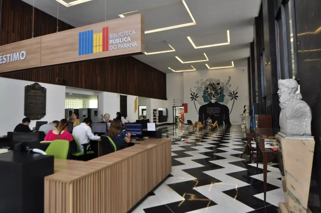 Biblioteca Pública do Paraná