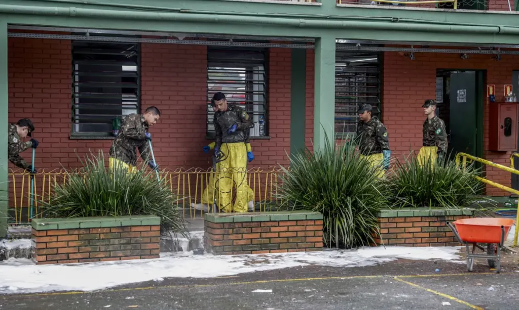 escola gaúcha limpeza