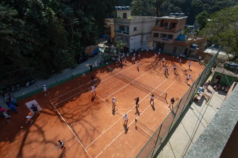 Imagem aérea da quadra reformada (Créditos: Peter Wrede)