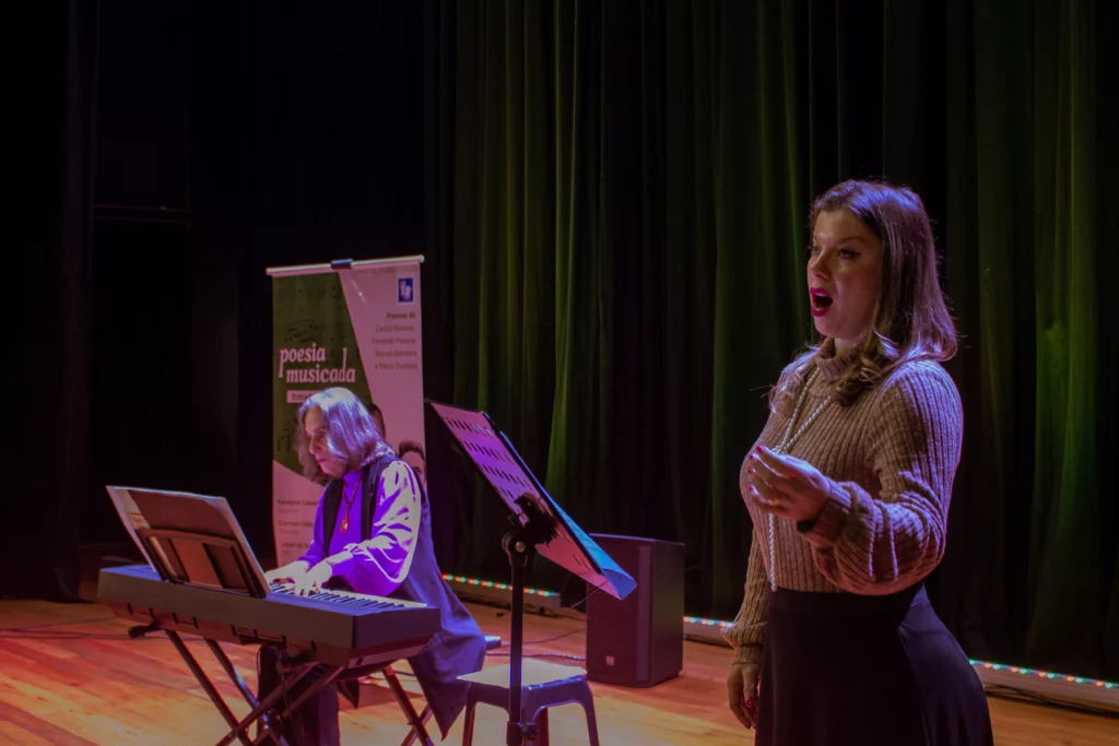 Recital Poesia Musicada_Apresentação Teatro da Vila_Fotografia Zayin F
