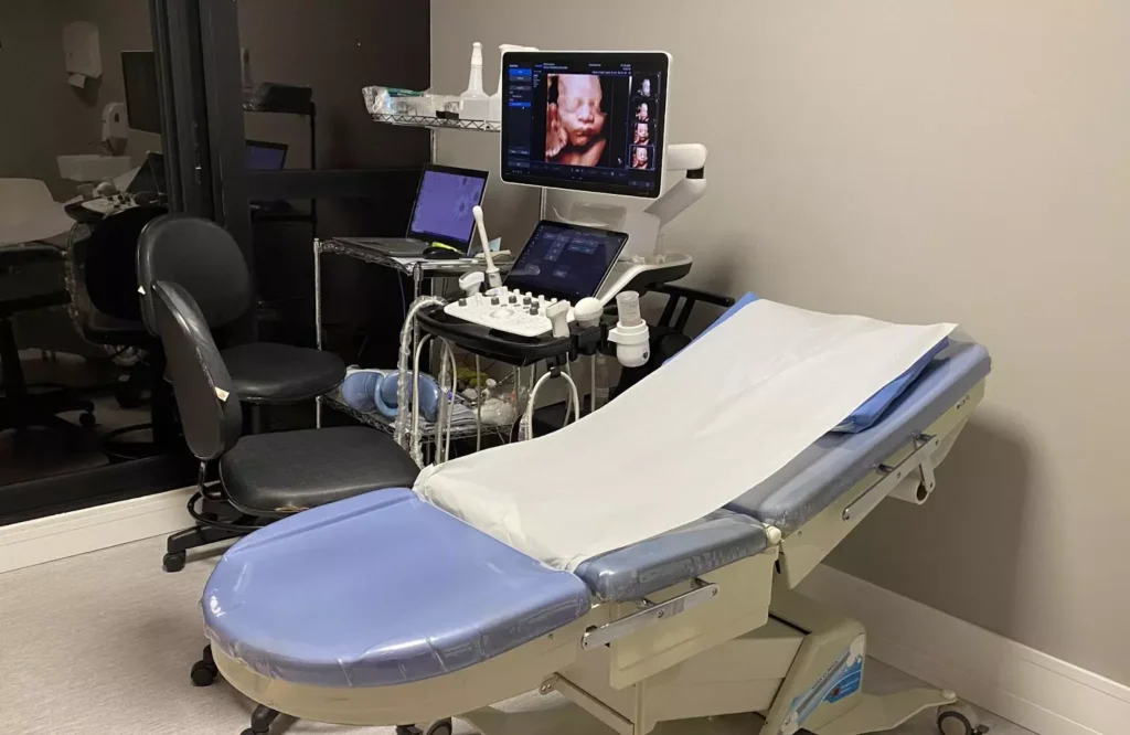 Nova sede da Fetalmed, no Eco Medical Center, tem capacidade para até 2.500 exames de ultrassom por mês. (Crédito: Divulgação / Eco Medical Center)