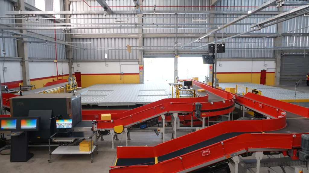 DHL Express e Águia Sistemas