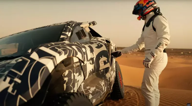  Ford Raptor T1+ vai às dunas do Marrocos