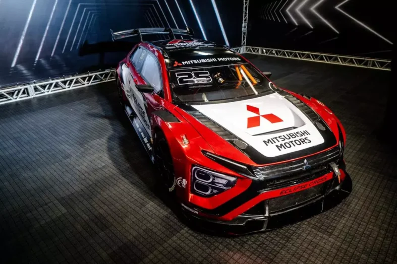 O novo Mitsubishi Eclipse Cross Stock Car que estreia em 2025 (Duda Bairros/Vicar)