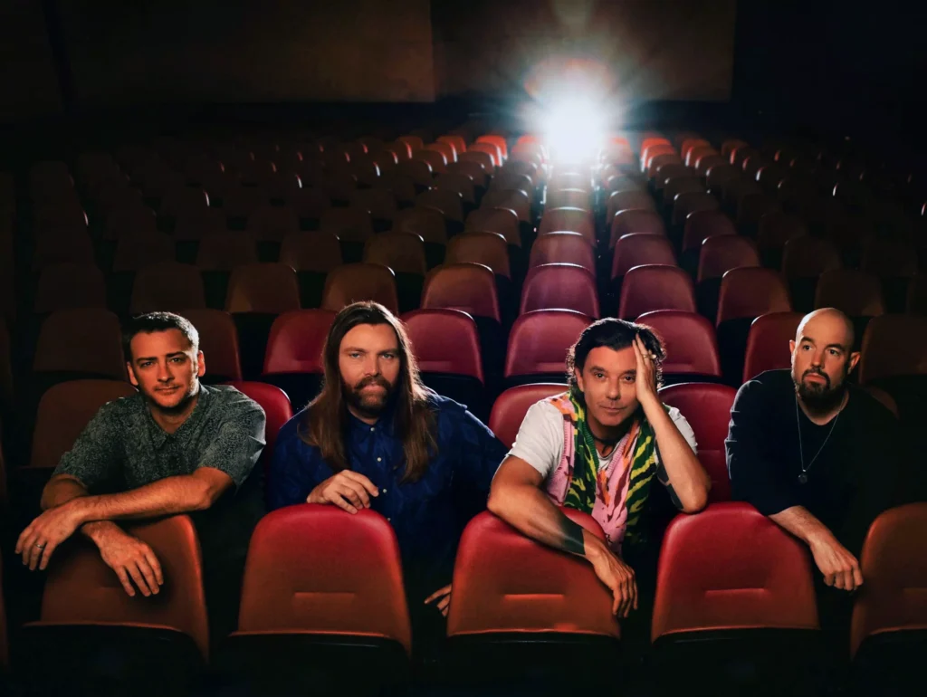 _BUSH - Cred. Shervin Lainez