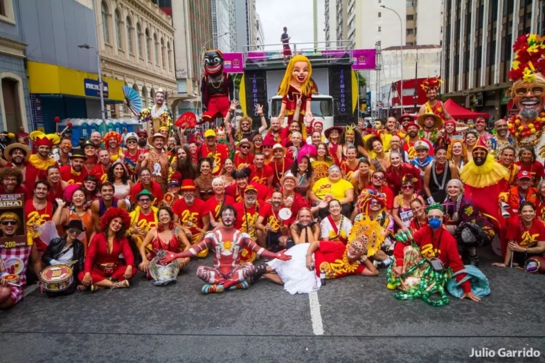 Bloco-Garibaldis-e-Sacis-Cred-Julio-Garrido