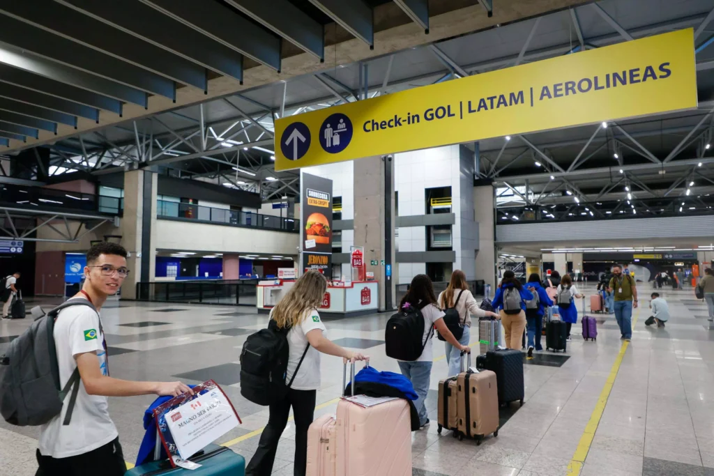 parana__ganhando o mundo embarque canadá