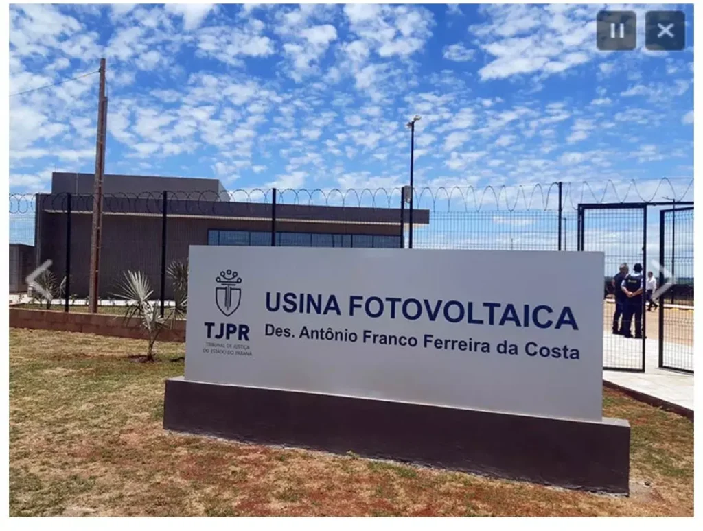 Usina fotovoltaica do Tribunal de Justiça do Estado do Paraná (TJPR) fica em Campo Mourão. Fotos: Divulgação.