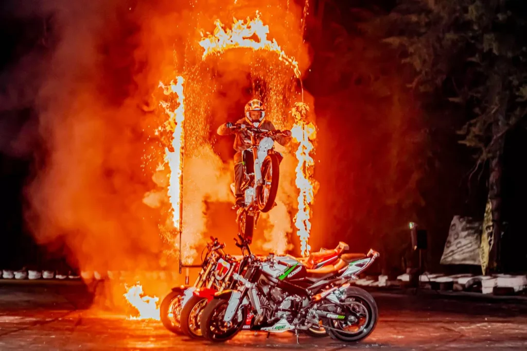 Pro Tork Alto Giro Show