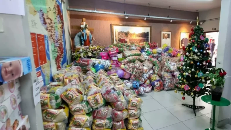 doacoes-evangelizar-e-preciso-curitiba