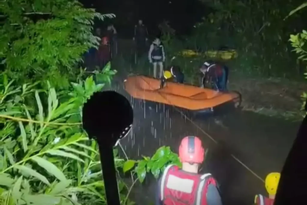 salvamento-bombeiros-antonina