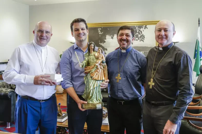 dom-peruzzo__bispo e eduardo