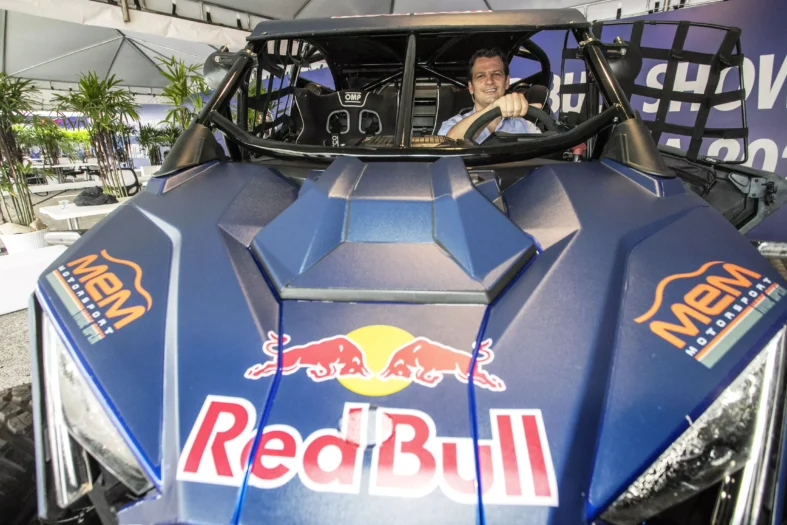 eduardo-pimentel-redbull-showrun